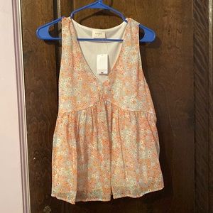 Women’s floral blouse, New With Tags, Size Large